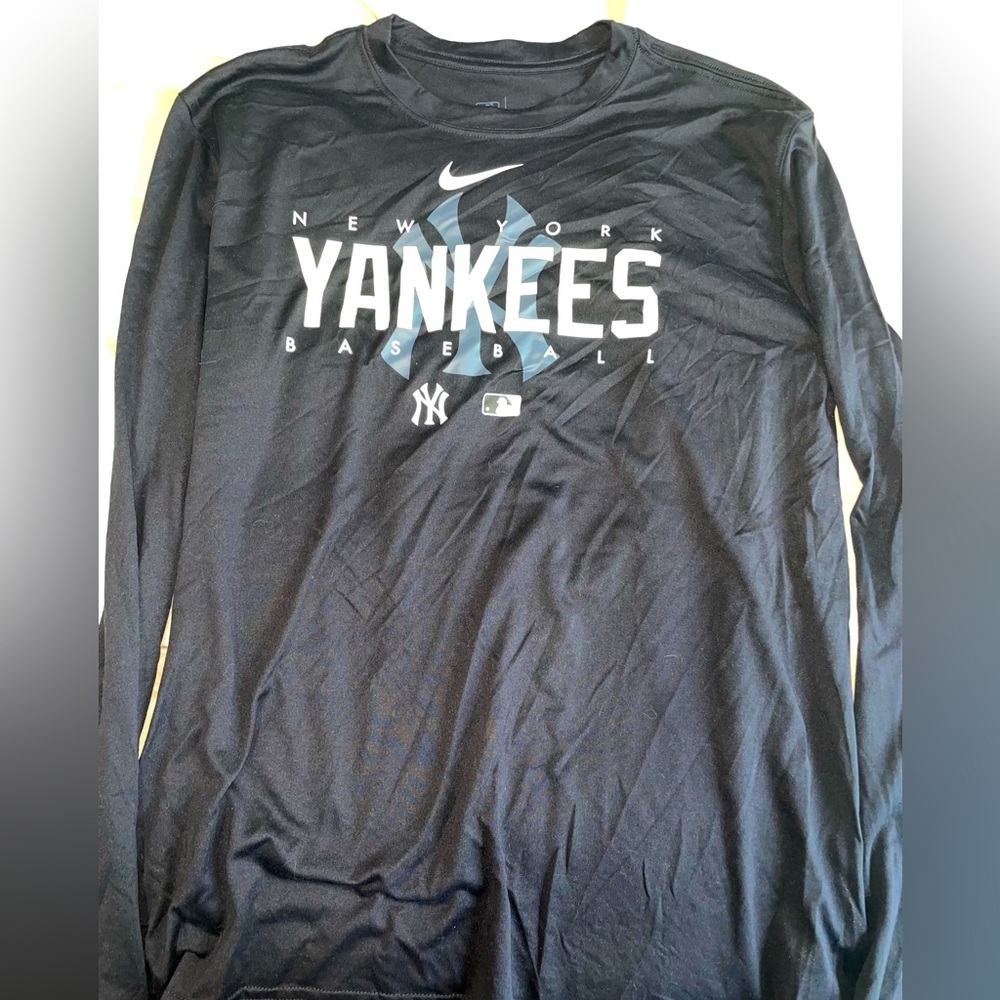 yankees long sleeve shirt